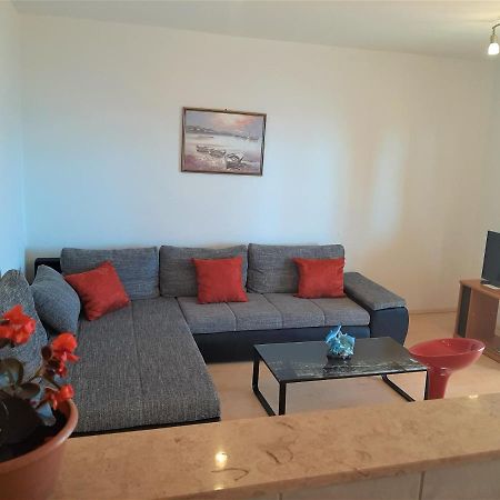 Cozy Apartments With Sea View Novi Vinodolski Extérieur photo